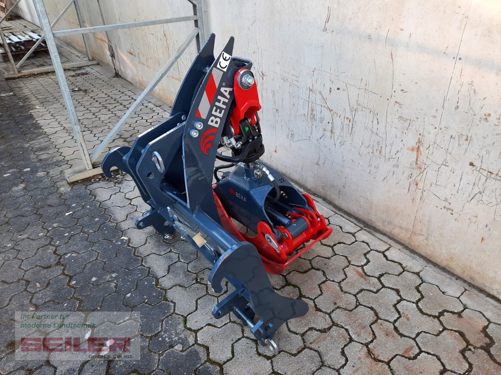 Forstgreifer und Zange Türe ait BEHA FLG 1-020/3 Light Frontladergreifer, Neumaschine içinde Burghaslach (resim 4)