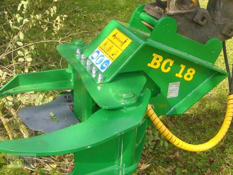Forstgreifer und Zange des Typs Farma Fällgreifer BC 18 – Baggeranbau, Neumaschine in Bad Abbach-Dünzling (Bild 1)