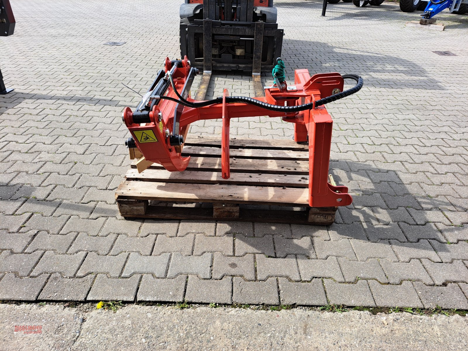 Forstgreifer und Zange des Typs Fransgard HZ 1500, Neumaschine in Rottenburg a.d. Laaber (Bild 2)