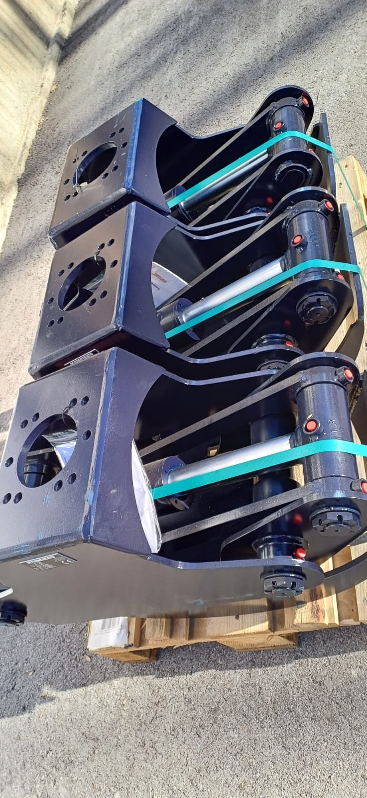 Forstgreifer und Zange des Typs Intermercato TG 25, Neumaschine in St.Andrä-Wördern (Bild 2)