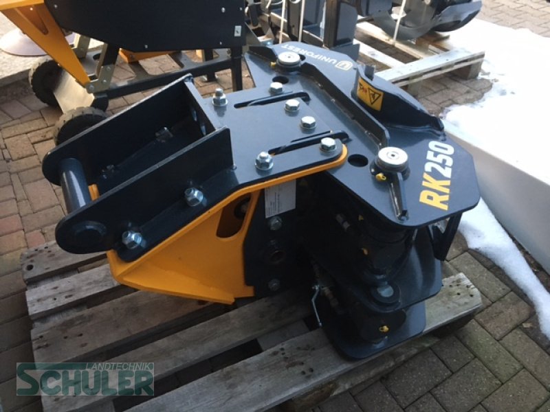 Forstgreifer und Zange des Typs Uniforest RK250B, Neumaschine in St. Märgen (Bild 3)