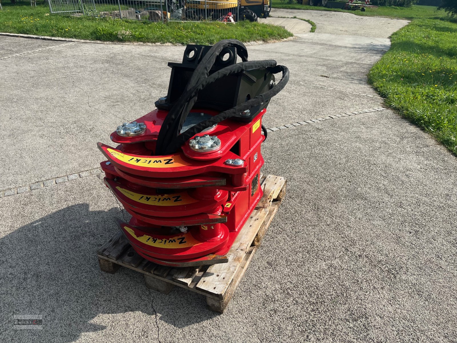 Forstgreifer und Zange του τύπου Zwicki V2-300, Neumaschine σε Pfarrkirchen (Φωτογραφία 8)