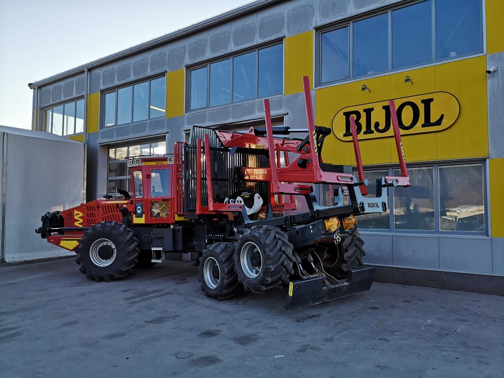 Forstschlepper des Typs Bijol 240 6 x 6 Forst Kombi, Neumaschine in Meschede (Bild 5)