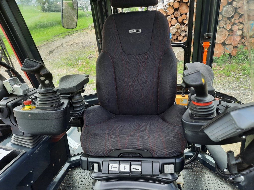 Forstschlepper des Typs Bijol BWS 240, Neumaschine in Meschede (Bild 9)