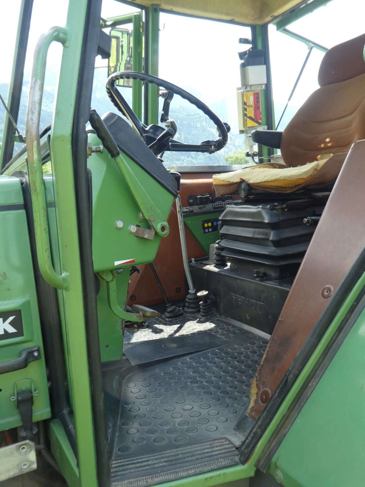 Forstschlepper of the type Fendt 309 LSA Forst, Gebrauchtmaschine in Schwangau (Picture 12)