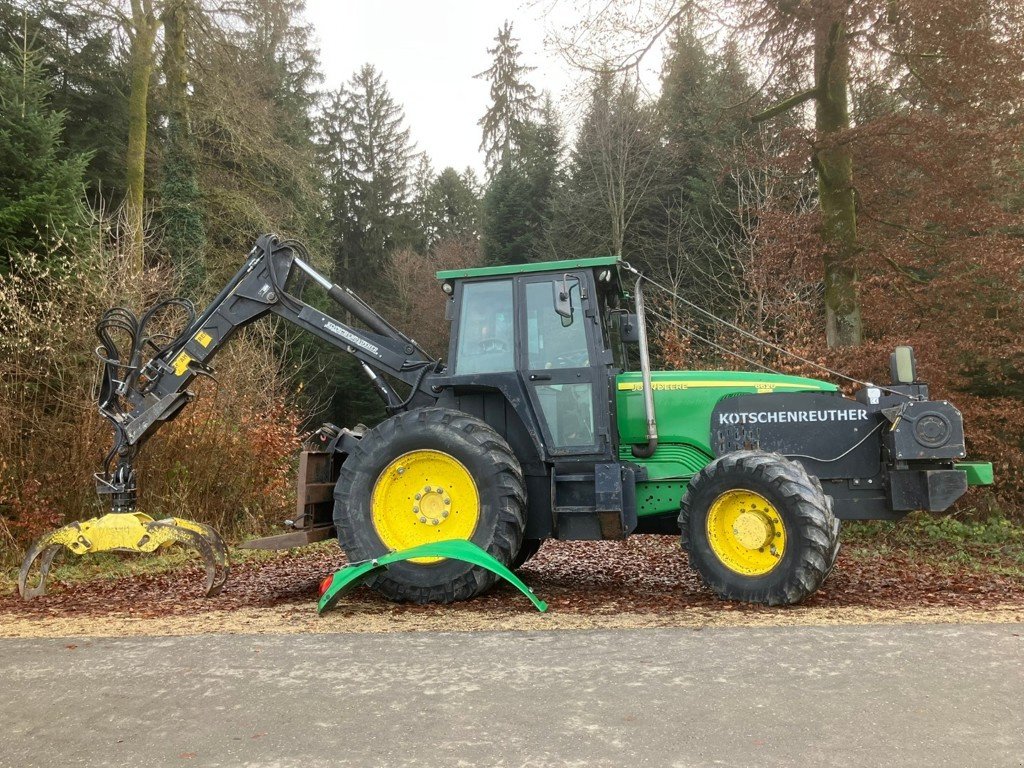 Forstschlepper des Typs John Deere 6620, Gebrauchtmaschine in Schwarzhäusern (Bild 2)
