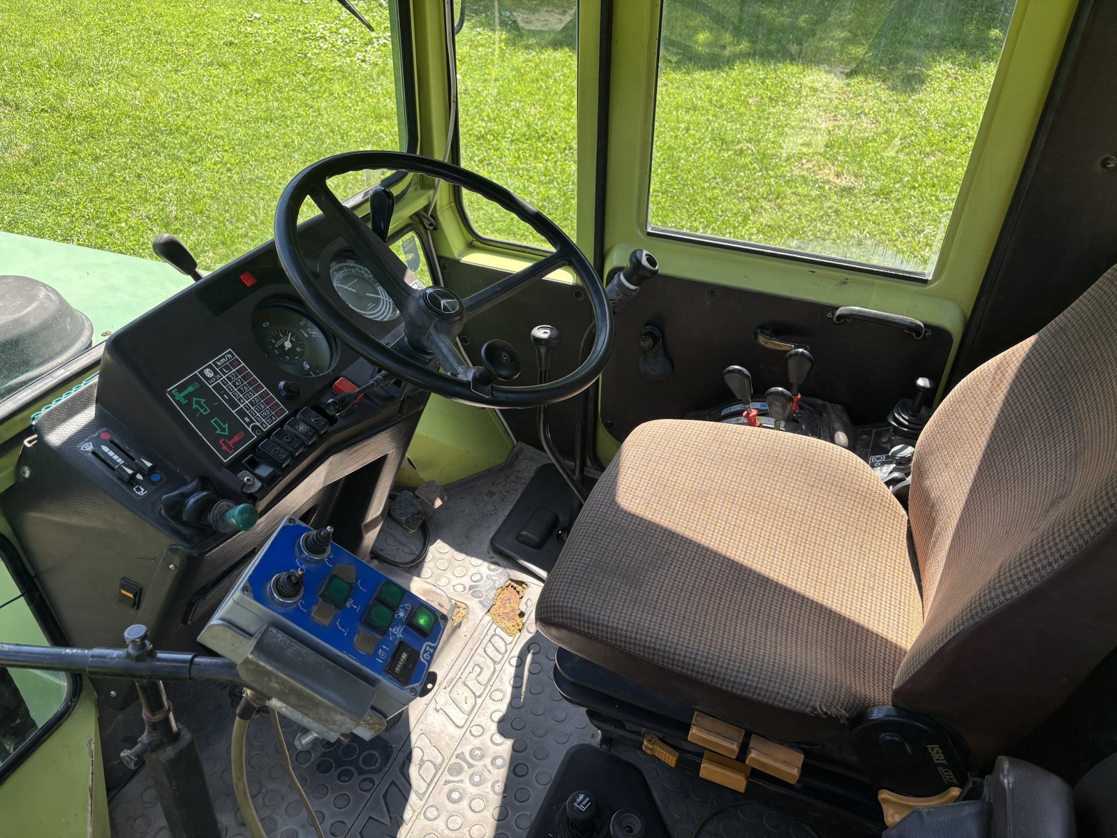 Forstschlepper des Typs Mercedes-Benz MB-Trac 900 Turbo, Gebrauchtmaschine in muggendorf (Bild 2)