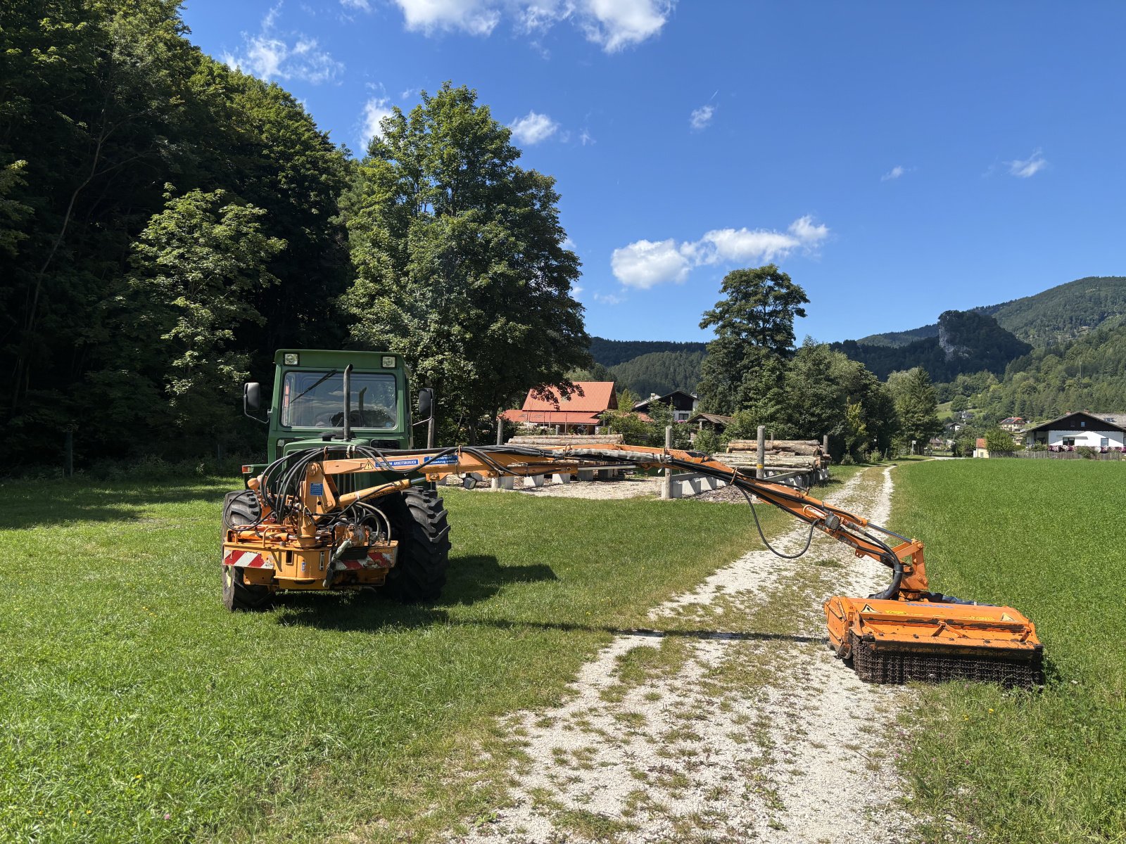 Forstschlepper des Typs Mercedes-Benz MB-Trac 900 Turbo, Gebrauchtmaschine in muggendorf (Bild 3)