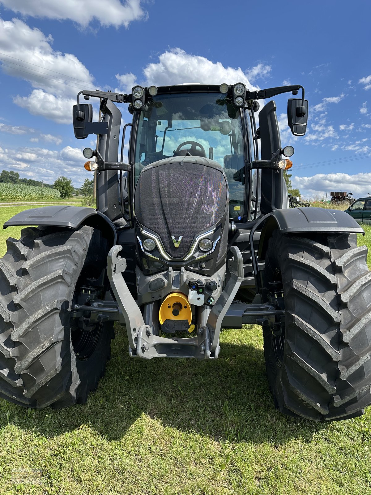 Forstschlepper des Typs Valtra N175 Direct, Neumaschine in Neumarkt St. Veit (Bild 4)