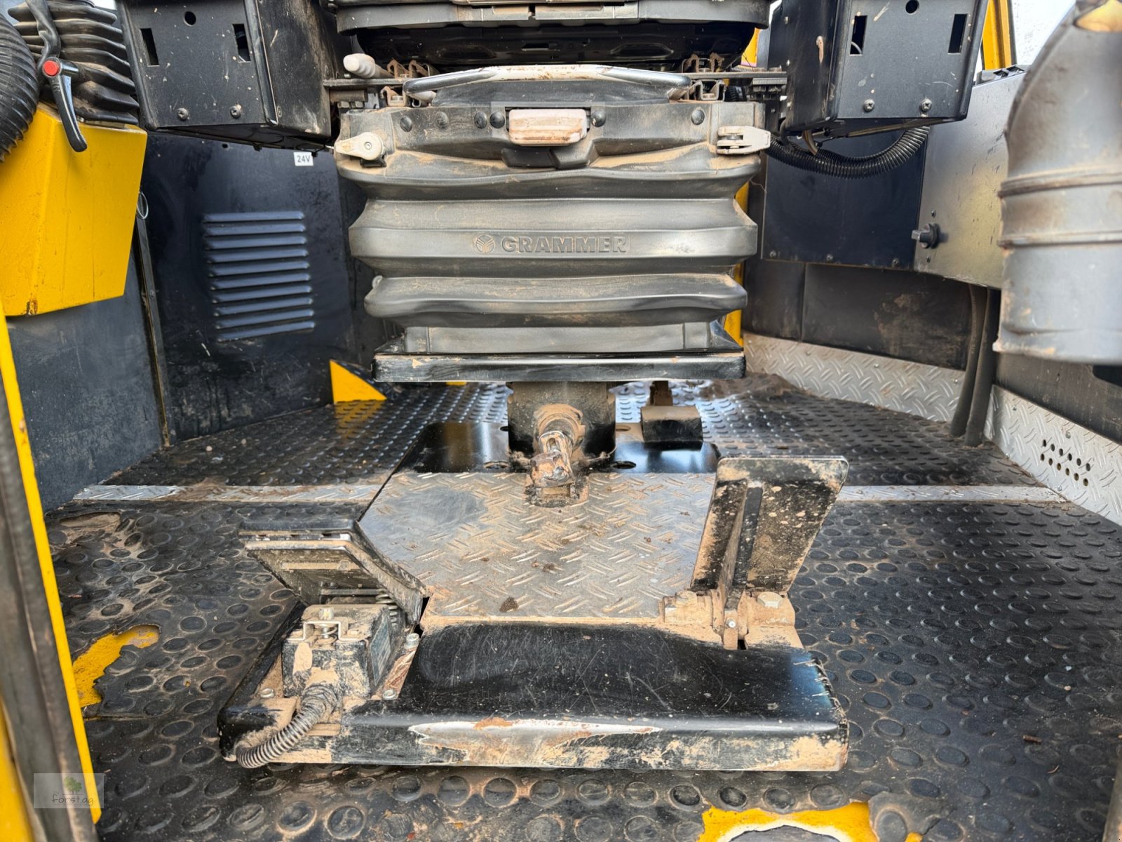 Forstschlepper Türe ait Welte W 130 Epsilon 110 Fahrfunk 1. Hand, Gebrauchtmaschine içinde March (resim 15)