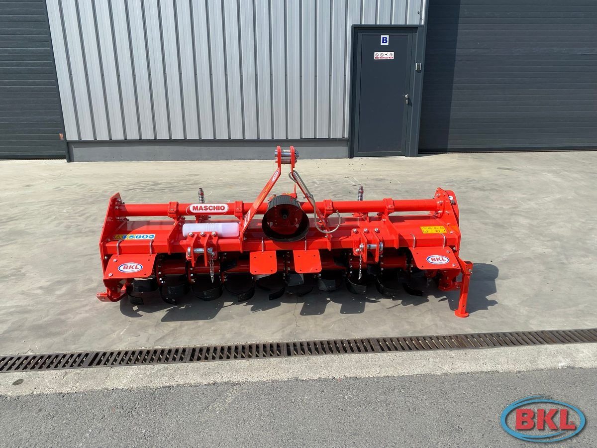 Fräse Türe ait Maschio H Bodenfräsen, Neumaschine içinde Rovisce (resim 11)