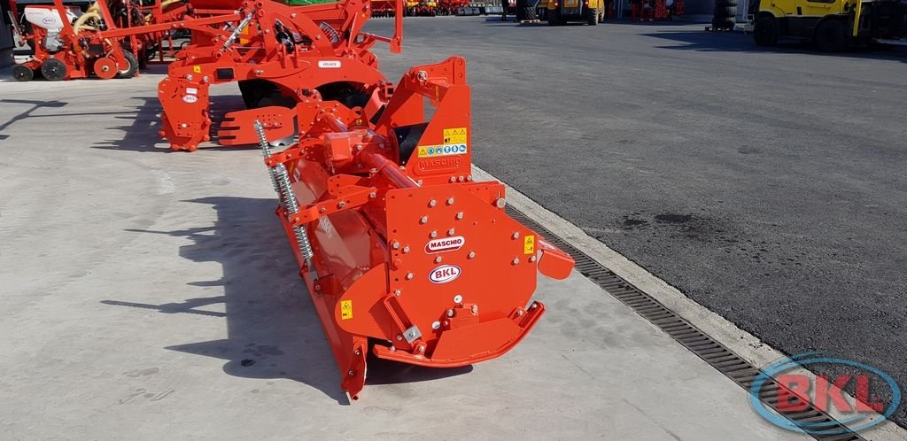 Fräse del tipo Maschio U Fräsen, Neumaschine In Rovisce (Immagine 2)