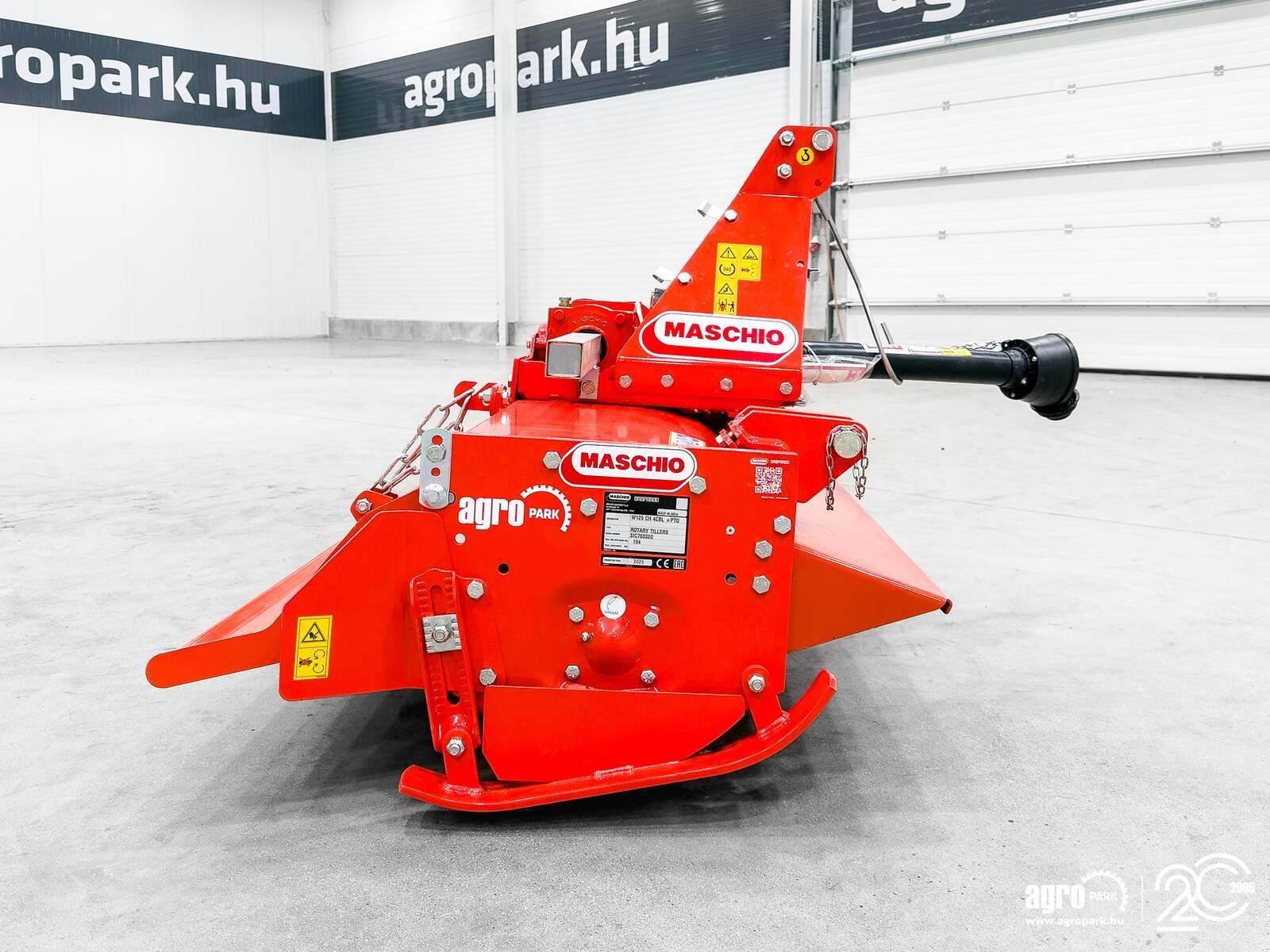Fräse от тип Maschio W 125 rotary tiller with 1,25 m working width, 24 blades, 18 cm working depth, 3-point hitch with offset option, anti-wear skids, Gebrauchtmaschine в Csengele (Снимка 8)