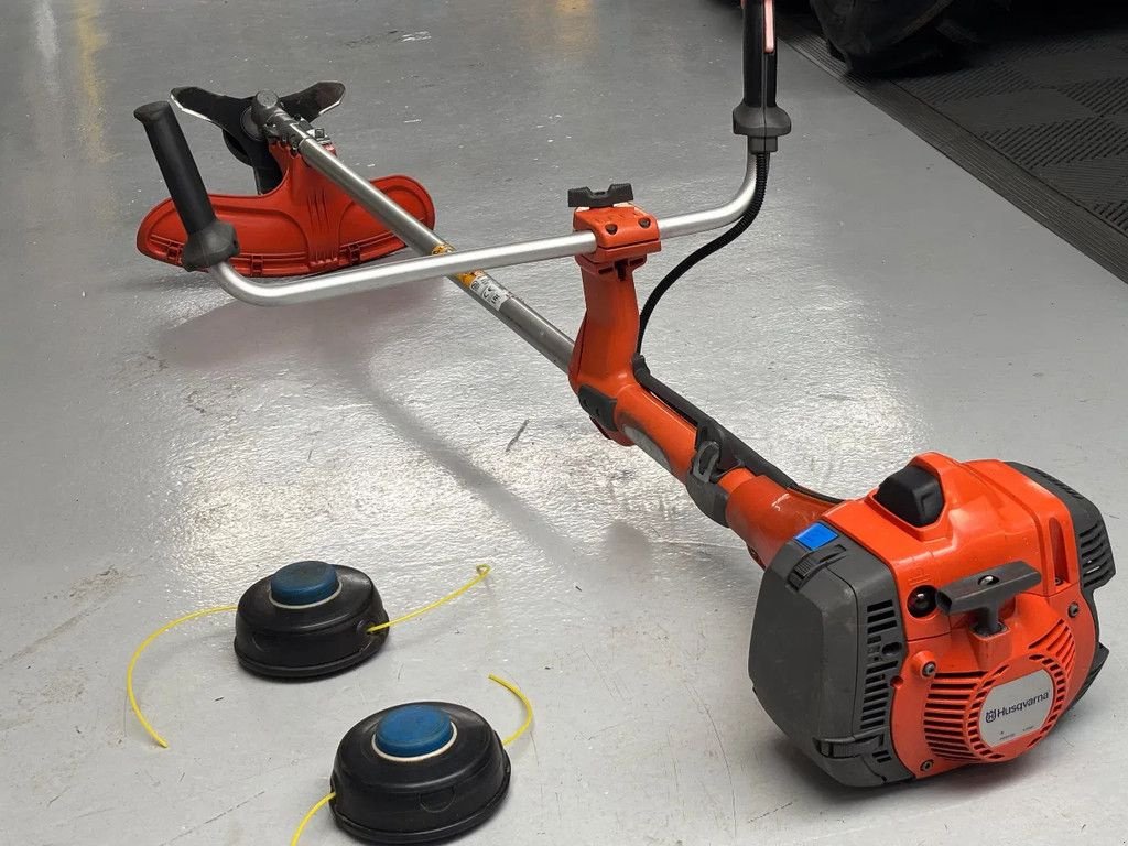 Freischneider & Trimmer typu Husqvarna Gebruikte 545RXT bosmaaier Pro mes en draadkop, Gebrauchtmaschine v Ameide (Obrázek 5)