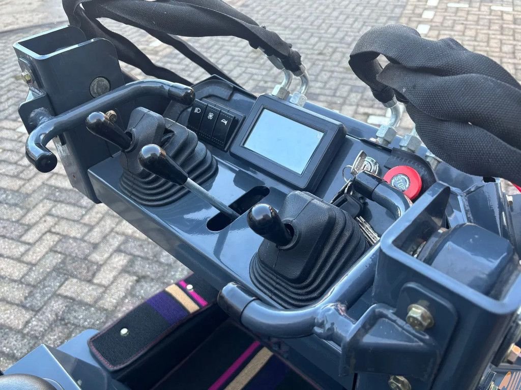 Freischneider & Trimmer Türe ait Sonstige CMH miniloader mini loader skidsteer skidster shovel, Gebrauchtmaschine içinde Ameide (resim 5)