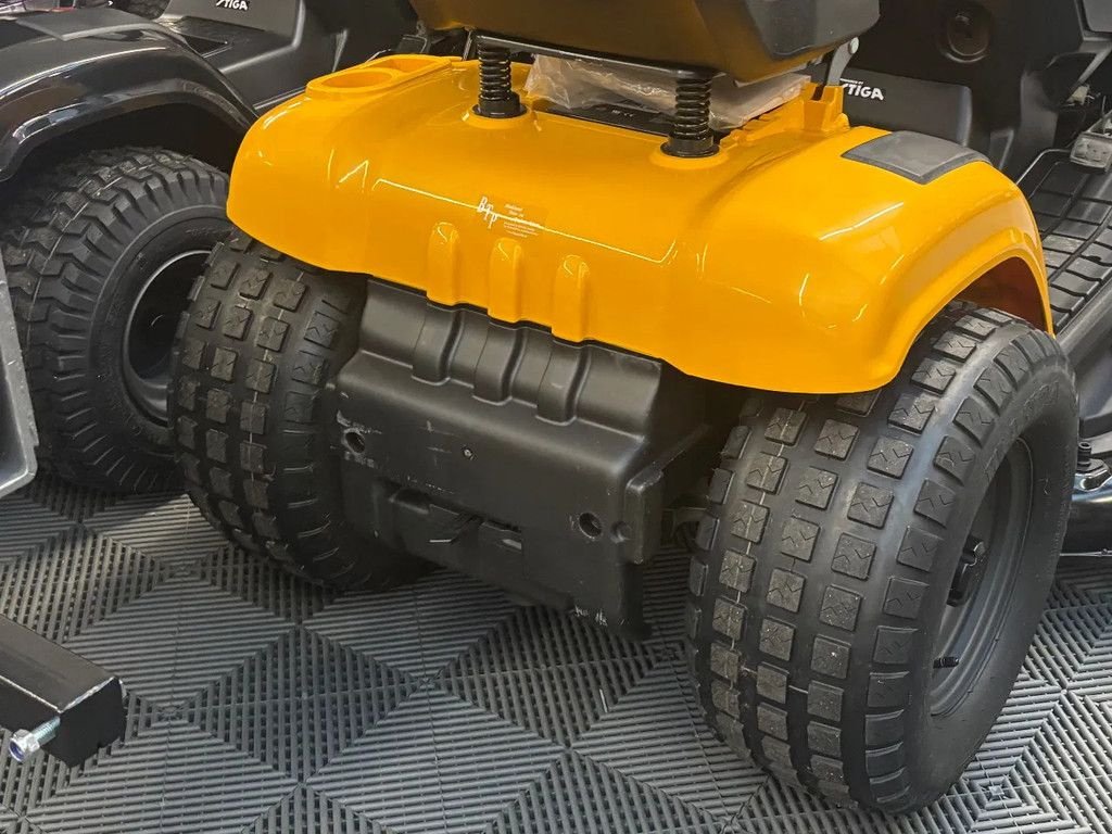 Freischneider & Trimmer от тип Stiga gebruikte Zitmaaier 5108HW 108cm & 2 cil.hydrost., Gebrauchtmaschine в Ameide (Снимка 3)