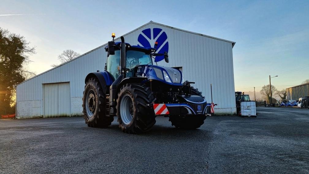 Frontgewicht des Typs Agribumper New Holland TractorBumper, Neumaschine in Alphen (Bild 16)