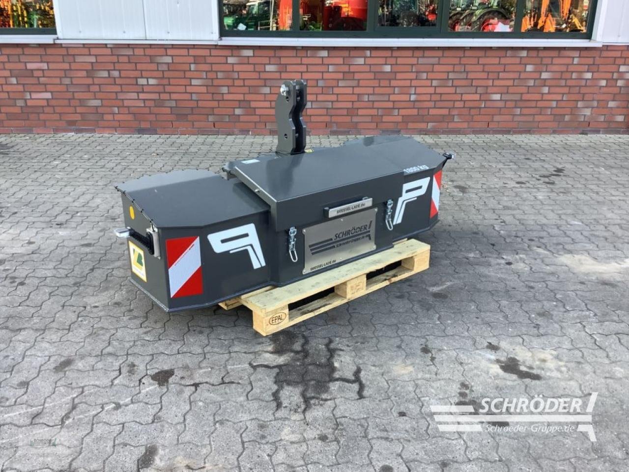 Frontgewicht des Typs Bressel & Lade FG 1800 SF (G21), Neumaschine in Schwarmstedt (Bild 1)