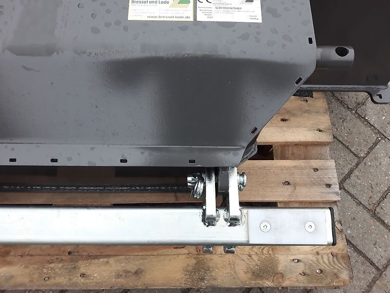 Frontgewicht of the type Bressel & Lade Front-/Heckgewicht M (MMS - FHG 600/1000), Neumaschine in Itterbeck (Picture 5)