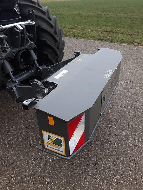 Frontgewicht of the type Bressel & Lade Front-/Heckgewicht M (MMS - FHG 600/1000), Neumaschine in Itterbeck (Picture 17)