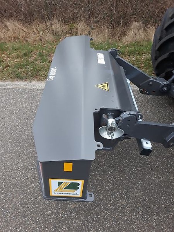 Frontgewicht of the type Bressel & Lade Front-/Heckgewicht M (MMS - FHG 600/1000), Neumaschine in Itterbeck (Picture 15)