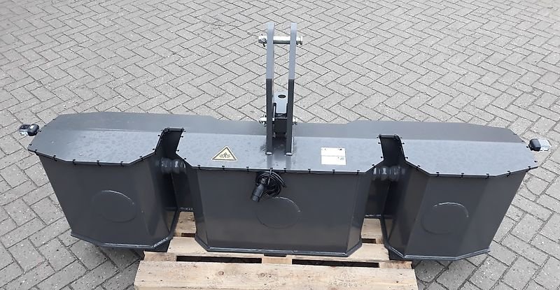 Frontgewicht a típus Bressel & Lade Frontgewicht L (MMS FG 800-1300), Neumaschine ekkor: Itterbeck (Kép 5)