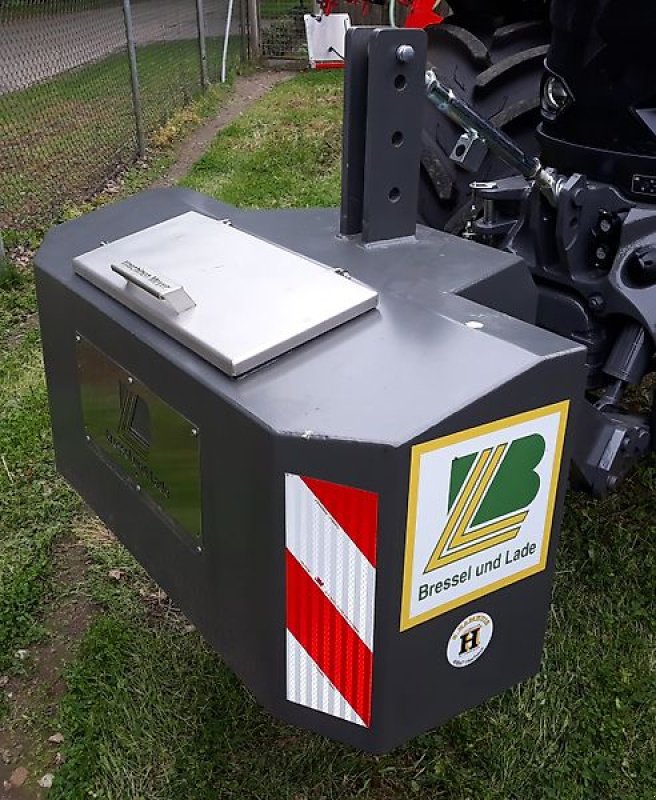Frontgewicht tip Bressel & Lade Frontgewicht mit Staufach, Vorführmaschine in Itterbeck (Poză 17)