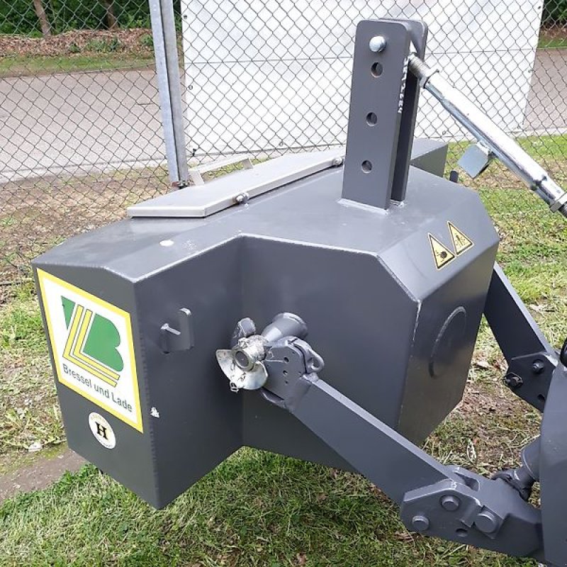 Frontgewicht tip Bressel & Lade Frontgewicht mit Staufach, Vorführmaschine in Itterbeck (Poză 13)