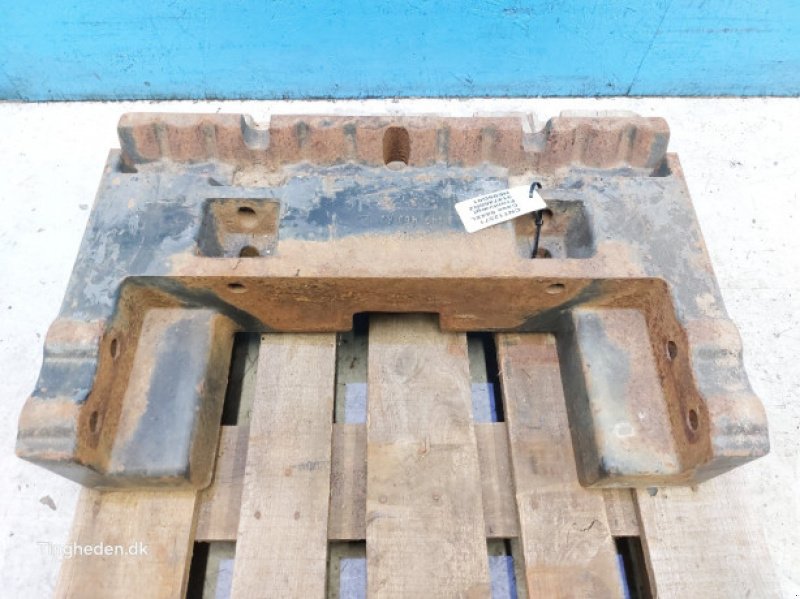 Frontgewicht of the type Case 844XL, Gebrauchtmaschine in Hemmet (Picture 2)