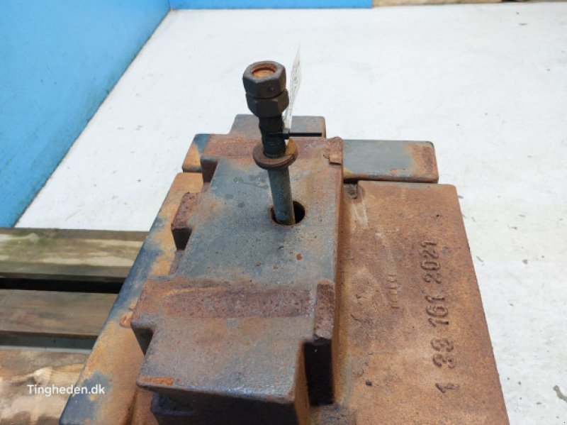 Frontgewicht of the type Case CVX 120, Gebrauchtmaschine in Hemmet (Picture 15)