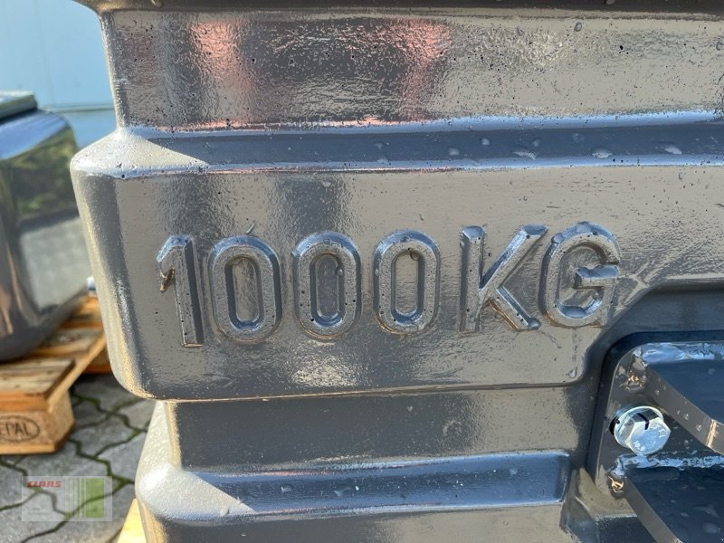 Frontgewicht des Typs CLAAS 1.000 kg Frontgewicht aus Beton (EG) ET#21528661, Neumaschine in Risum-Lindholm (Bild 5)