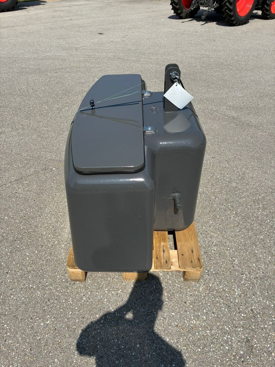 Frontgewicht tip CLAAS 1050 kg Box II CLAAS dark grey, Neumaschine in Mistelbach (Poză 2)