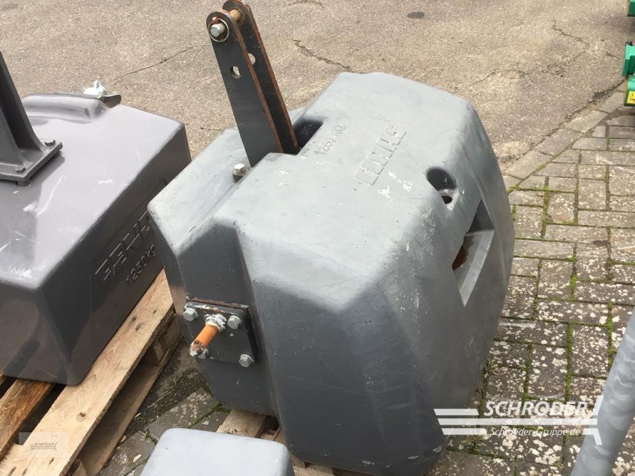 Frontgewicht tip CLAAS 1250 KG, Gebrauchtmaschine in Penzlin (Poză 4)