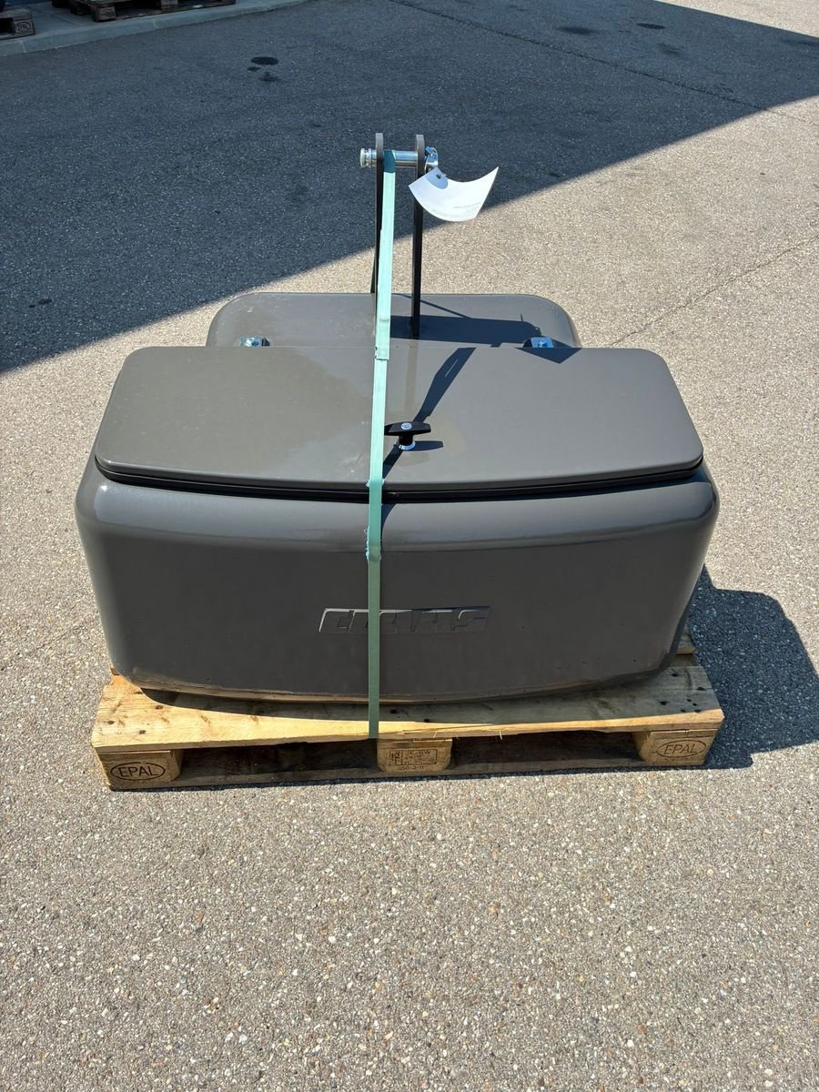 Frontgewicht tip CLAAS 600 kg Box I CLAAS dark grey, Neumaschine in Mistelbach (Poză 1)