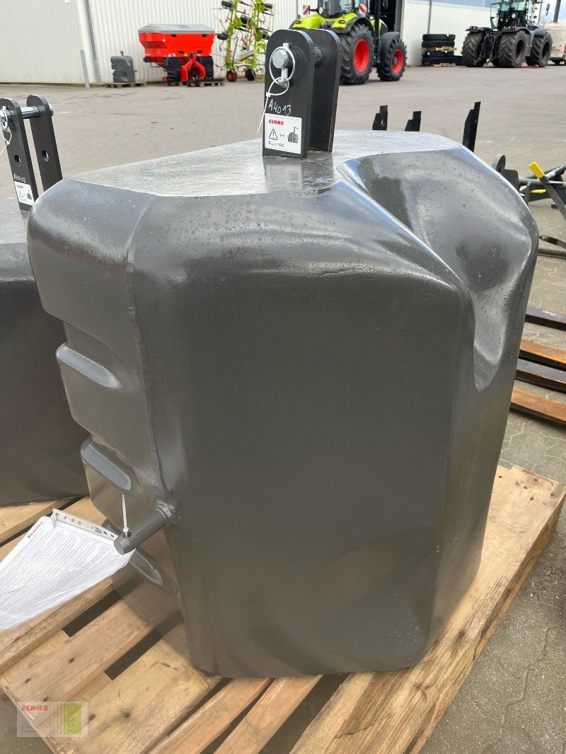 Frontgewicht des Typs CLAAS 800 kg Frontgewicht Beton (EG; ET #002152865.1), Neumaschine in Risum-Lindholm (Bild 3)