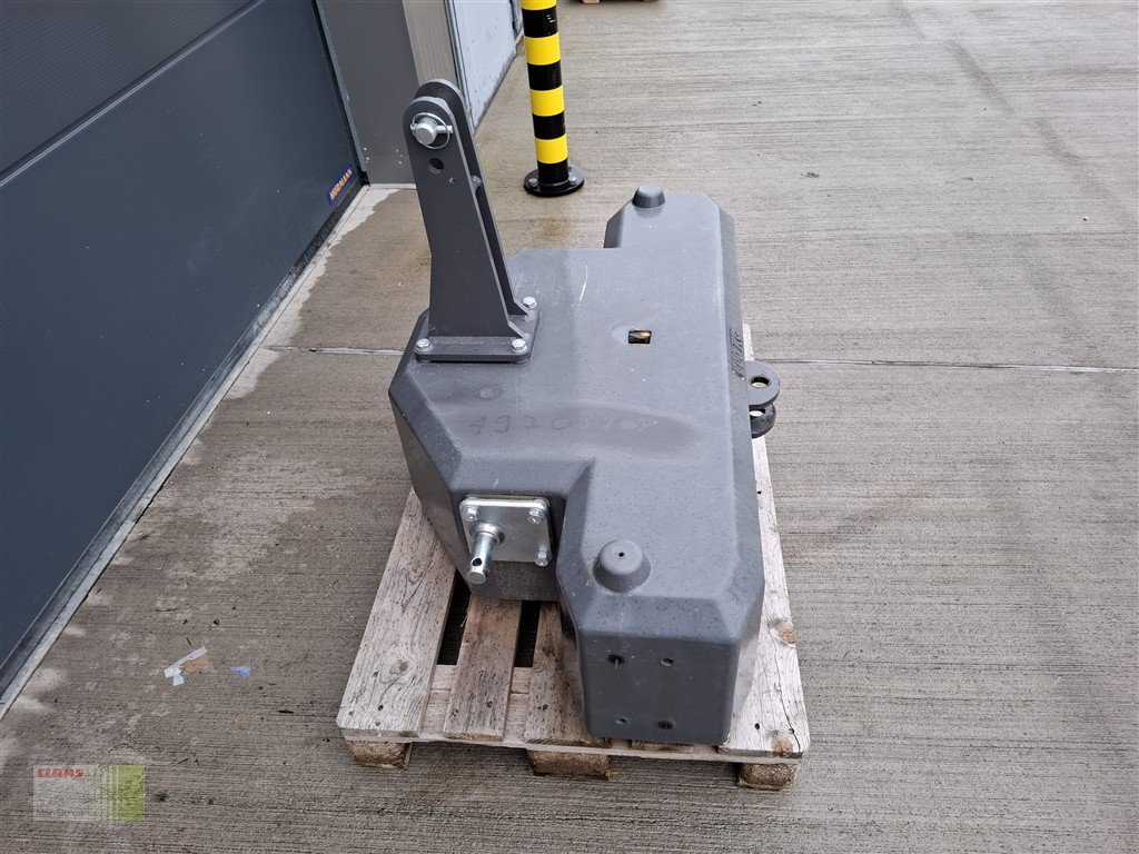 Frontgewicht tip CLAAS Frontgewicht 600 kg, Gebrauchtmaschine in Wassertrüdingen (Poză 10)