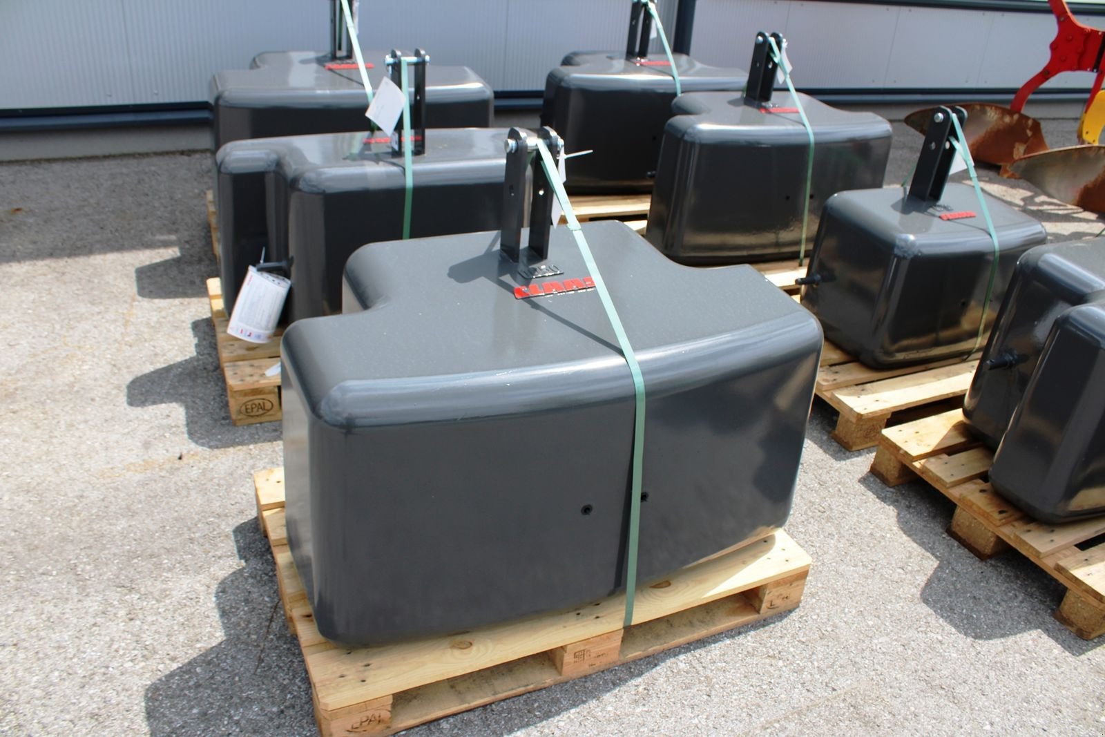 Frontgewicht des Typs CLAAS Frontgewicht ECO-Line 450kg - 1.450kg, Neumaschine in Neukirchen am Walde  (Bild 2)