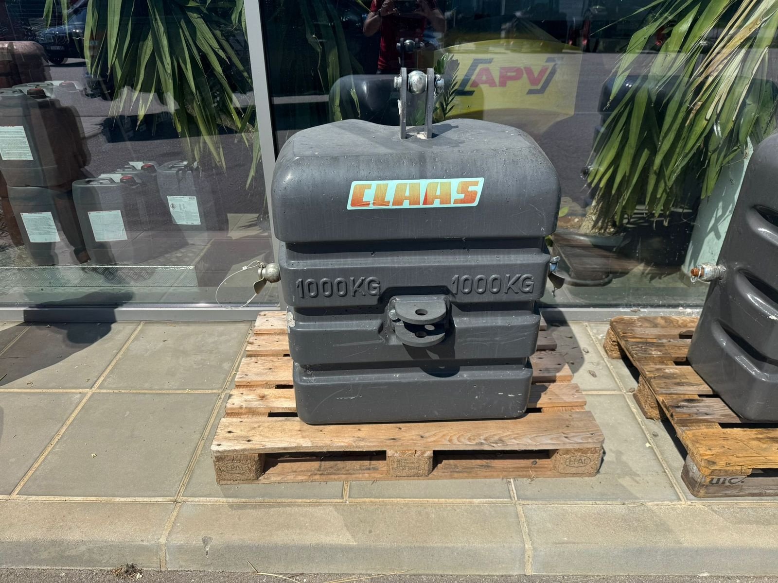 Frontgewicht des Typs CLAAS Frontgewichte Beton - Hohe Bauform 800 + 100KG, Gebrauchtmaschine in Mistelbach (Bild 6)