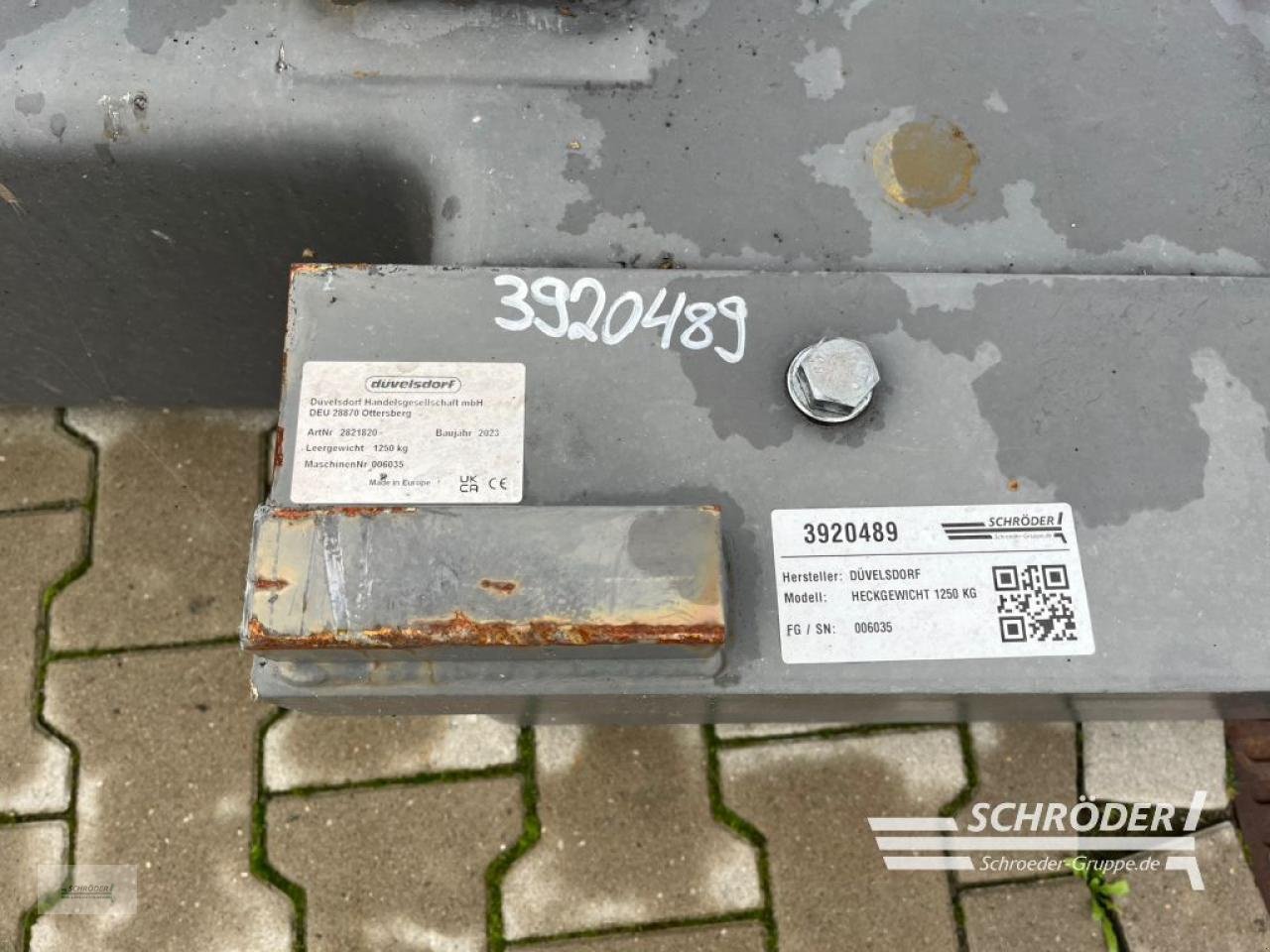 Frontgewicht du type Düvelsdorf HECKGEWICHT 1250 KG, Gebrauchtmaschine en Scharrel (Photo 2)