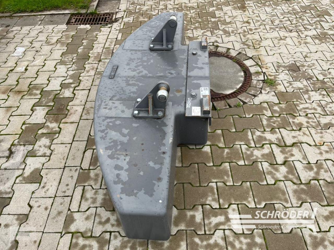 Frontgewicht du type Düvelsdorf HECKGEWICHT 1250 KG, Gebrauchtmaschine en Scharrel (Photo 3)
