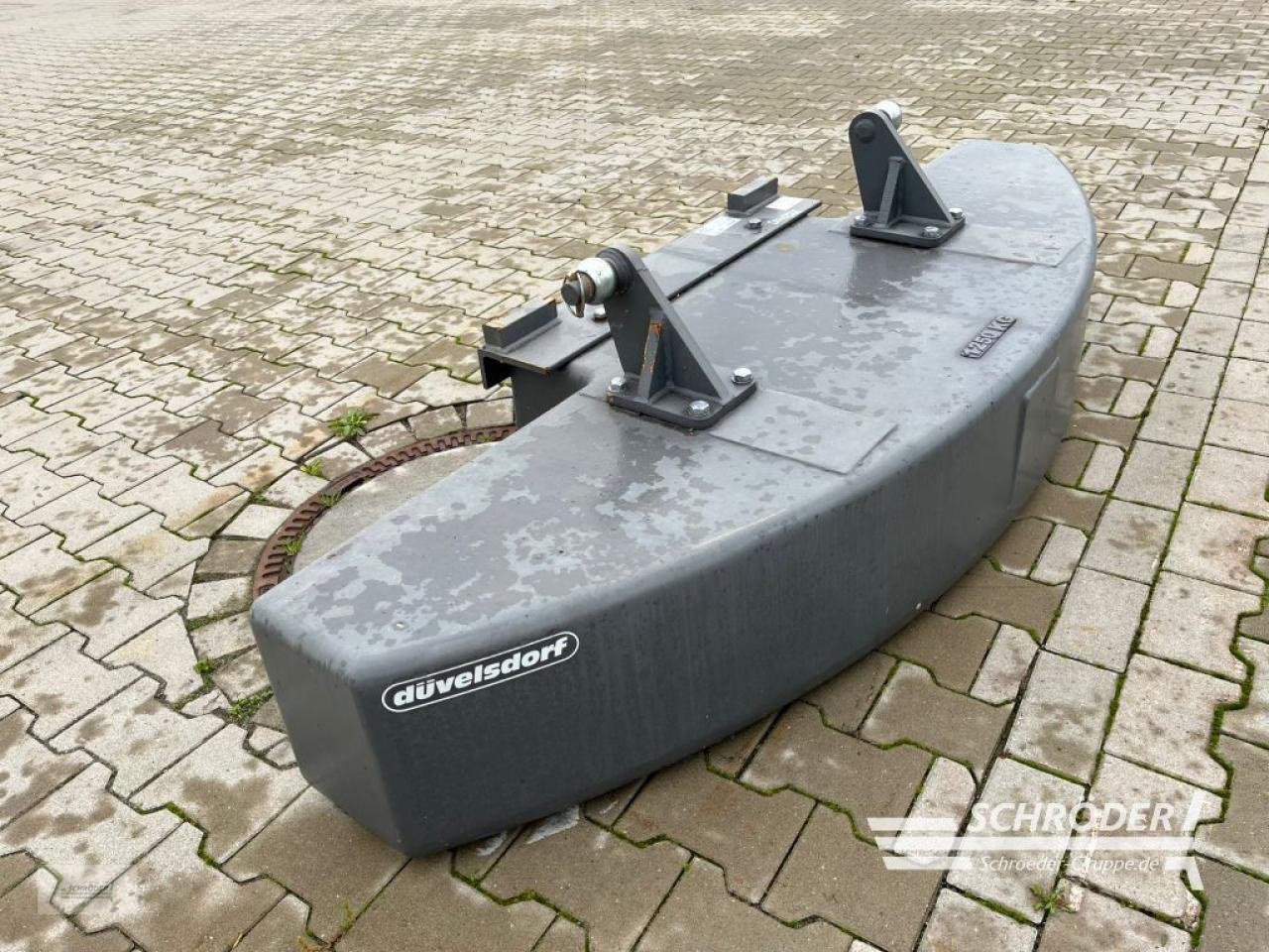 Frontgewicht du type Düvelsdorf HECKGEWICHT 1250 KG, Gebrauchtmaschine en Scharrel (Photo 4)