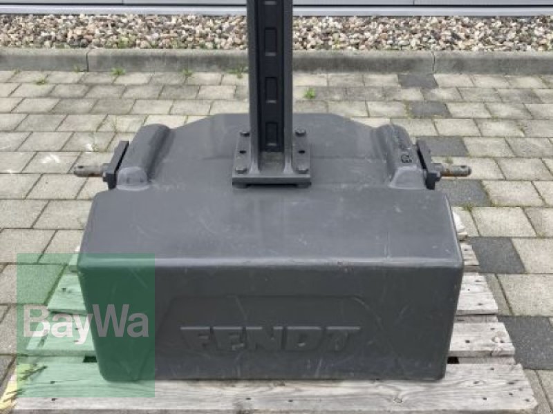 Frontgewicht del tipo Fendt 1250 KG BELASTUNGSGEWICHT, Gebrauchtmaschine In Großweitzschen  (Immagine 1)