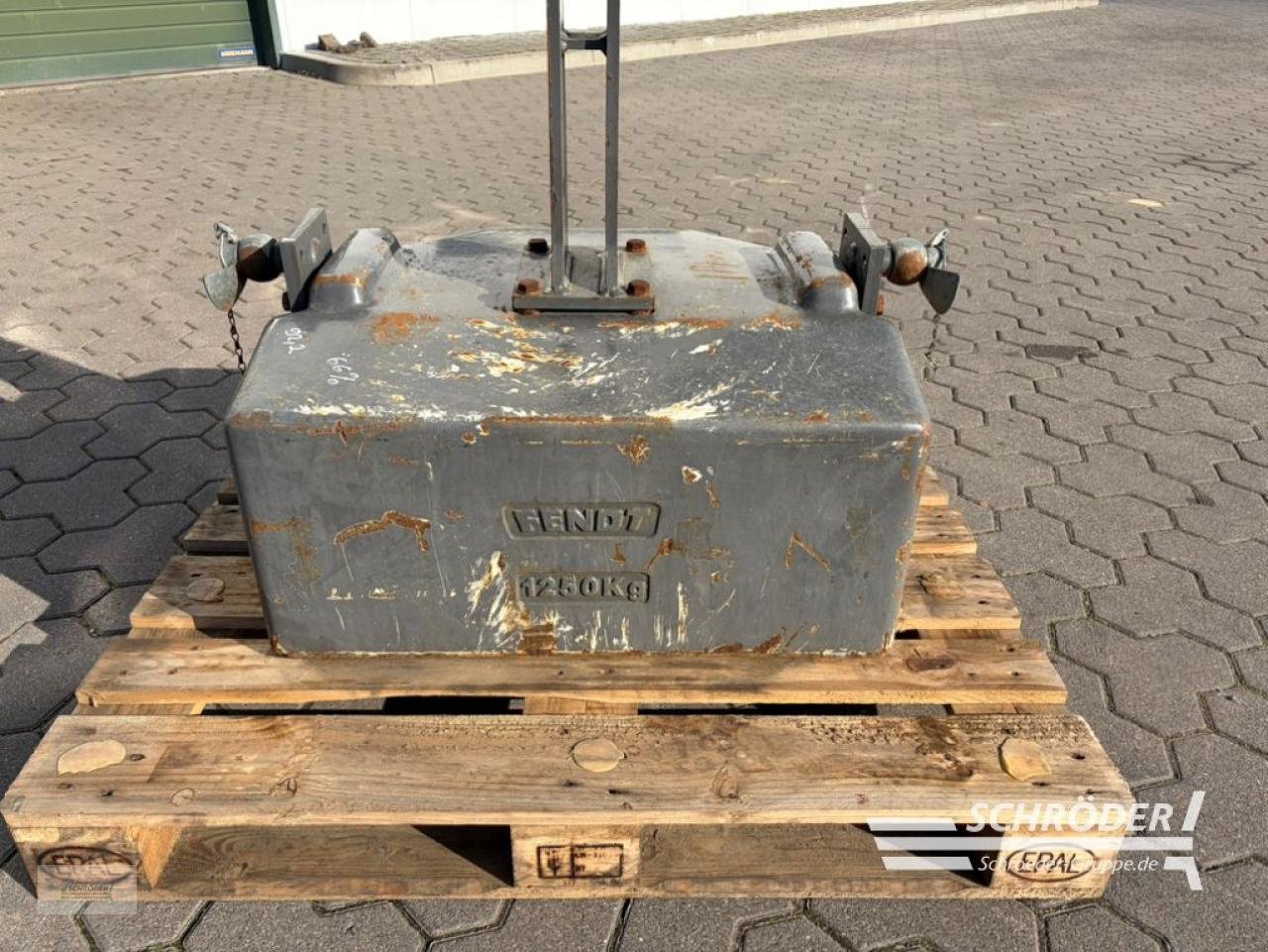 Frontgewicht του τύπου Fendt 1250 KG FRONTGEWICHT, Gebrauchtmaschine σε Leizen (Φωτογραφία 2)