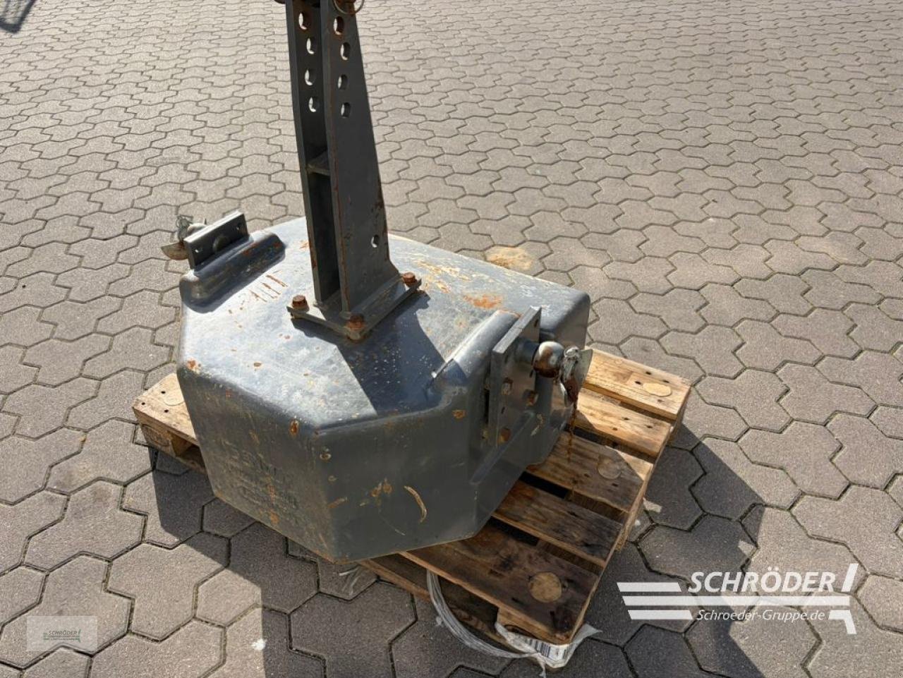 Frontgewicht του τύπου Fendt 1250 KG FRONTGEWICHT, Gebrauchtmaschine σε Leizen (Φωτογραφία 4)