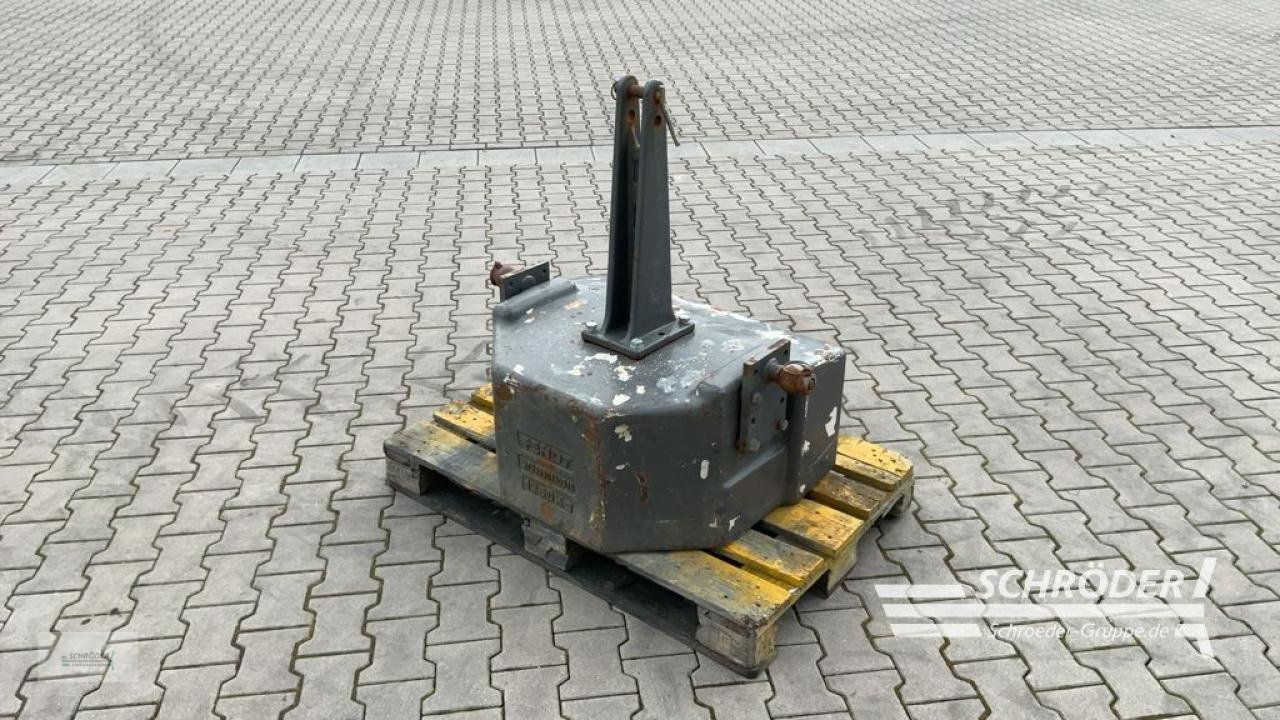 Frontgewicht tip Fendt 1250 KG, Gebrauchtmaschine in Holdorf (Poză 1)
