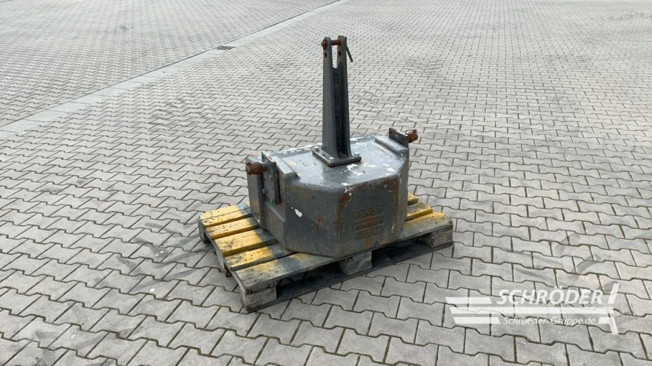 Frontgewicht tip Fendt 1250 KG, Gebrauchtmaschine in Holdorf (Poză 2)