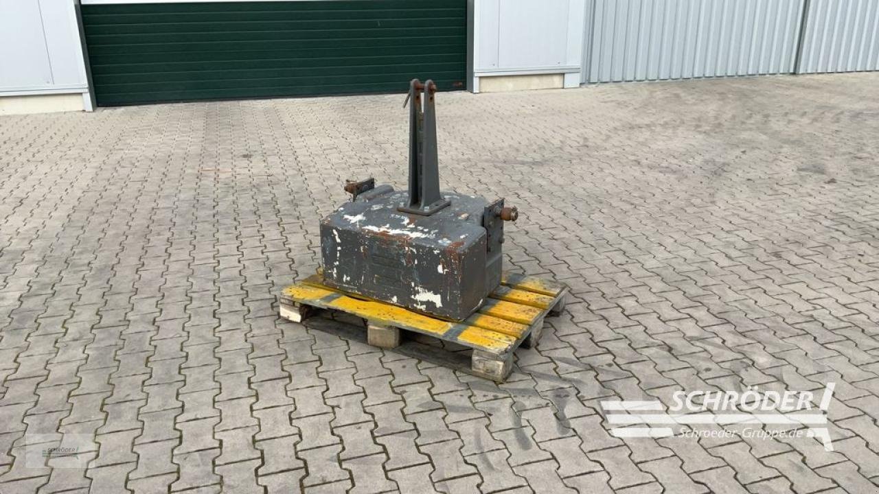 Frontgewicht tip Fendt 1250 KG, Gebrauchtmaschine in Holdorf (Poză 4)