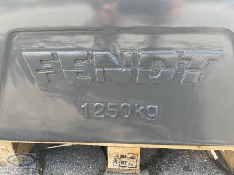 Frontgewicht des Typs Fendt 1250kg, Neumaschine in Münzkirchen (Bild 2)