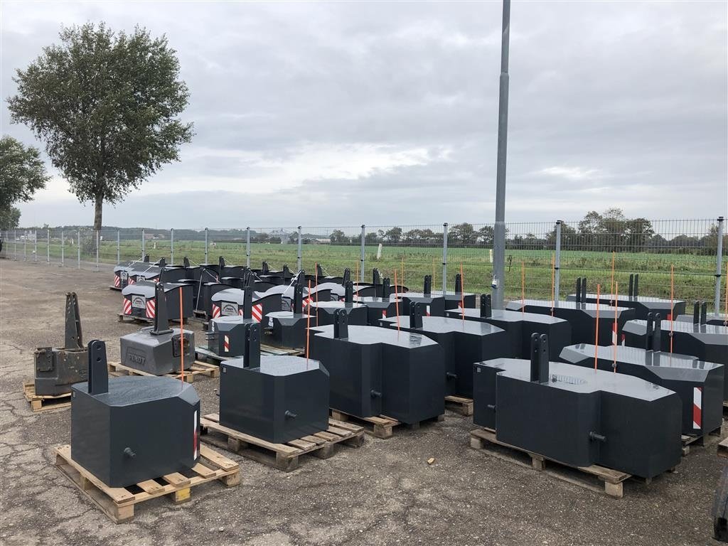 Frontgewicht of the type Fendt 600 kg frontvægt, Gebrauchtmaschine in Rødekro (Picture 5)