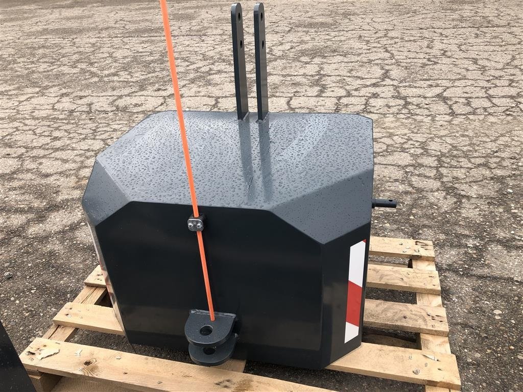 Frontgewicht of the type Fendt 600 kg frontvægt, Gebrauchtmaschine in Rødekro (Picture 1)